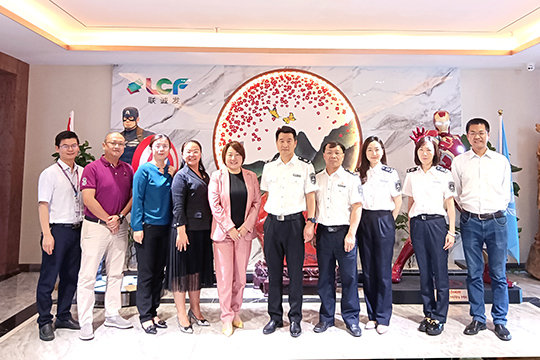 周五质量强企服务日 宝安市场监管局走进谈球吧